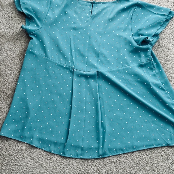 Georgette Dotted Turquoise Top - Picture 4 of 5